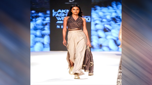 LFW 2023 Shruti Sancheti Show LFW 2023 Shruti Sancheti Show