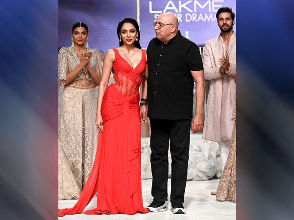 LFW 2023 - Sobhita Dhulipala LFW 2023 - Sobhita Dhulipala