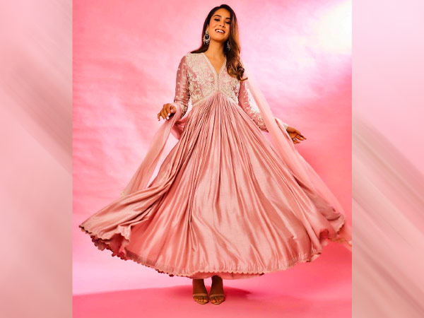 Celeb-Inspired Summer Wedding Outfits