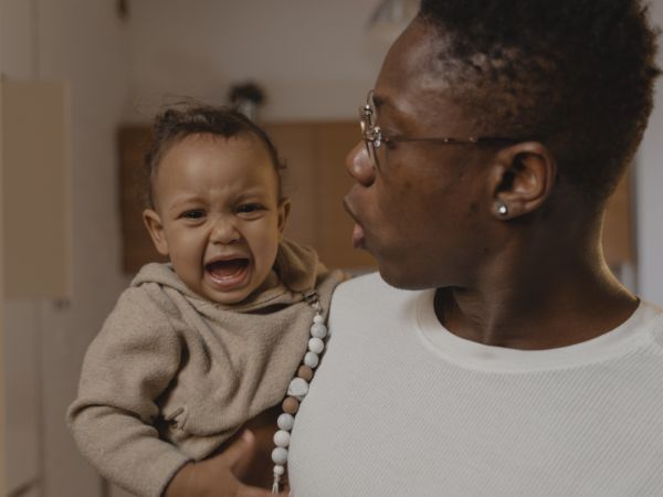 How To Handle A Crying Kid In Public