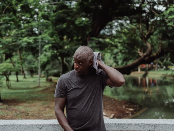 How To Stop Feeling Sticky In Summer