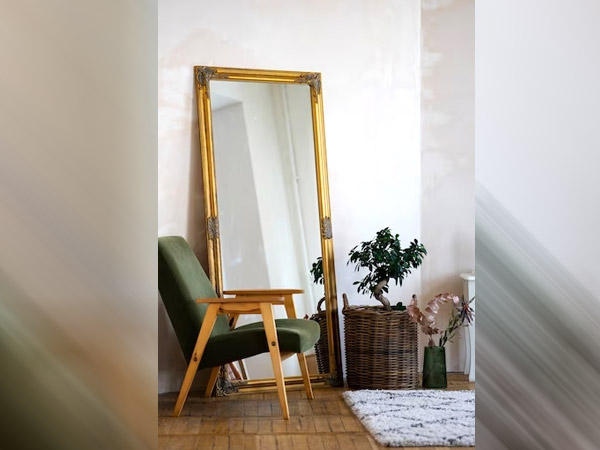 Hacks To Make A Small Room Look Larger