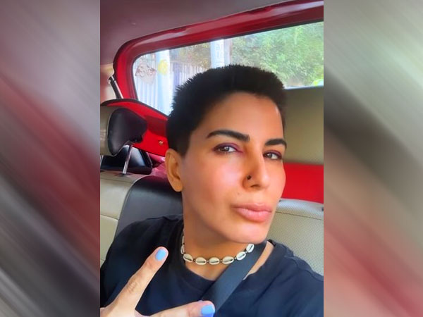 Short Hairstyle Guide From B-Town Bases Short Hairstyle Guide From B-Town Bases