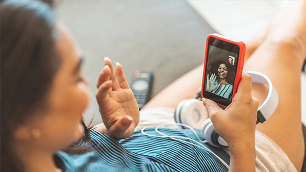 Cautions for Video Calling Your Friend: