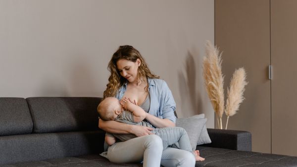 Breastfeeding And Bond With Baby