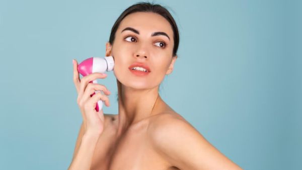 Is A Face Razor Safe For Your Skin?