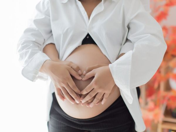 Rubbing Your Pregnancy Tummy Is Bad Luck