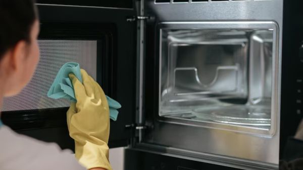 Microwave Ovens Can Cause Cancer Microwave Ovens Can Cause Cancer