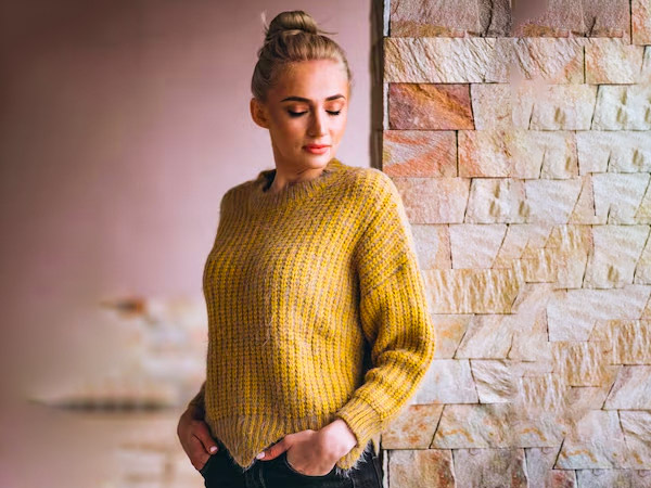 8. Printed Scarf If you think a scarf is just a piece of cloth that helps to cover your head or face in demanding sunlight, then it is time to change this thinking. A printed scarf makes a lovely addition to any plain outfit like a dress, top, or tunic. Buy some lovely printed, self-patterned or textured scarves and wear them to elevate your everyday outfits! Images: Freepik