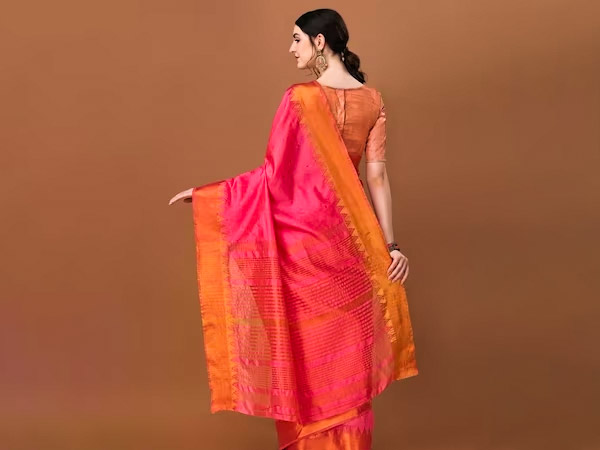 8. Printed Scarf If you think a scarf is just a piece of cloth that helps to cover your head or face in demanding sunlight, then it is time to change this thinking. A printed scarf makes a lovely addition to any plain outfit like a dress, top, or tunic. Buy some lovely printed, self-patterned or textured scarves and wear them to elevate your everyday outfits! Images: Freepik