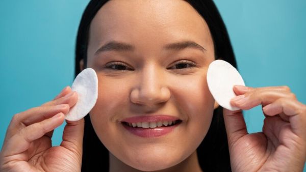 Turmeric Face Pack For Pimple Marks