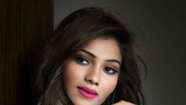 neutral lipstick dark skin