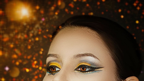 glossy lipstick dark skin