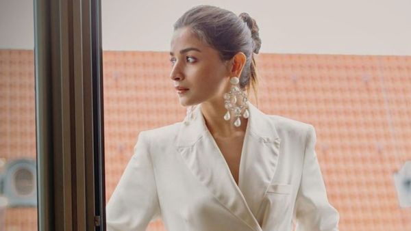 Alia Bhatt Does This Korean Beauty Hack