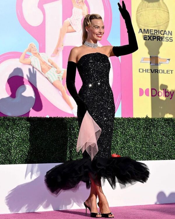 Margot Robbie’s Barbie Tour Outfits