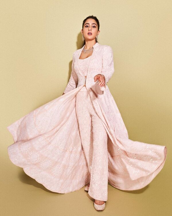 Destination Wedding Outfit Guide