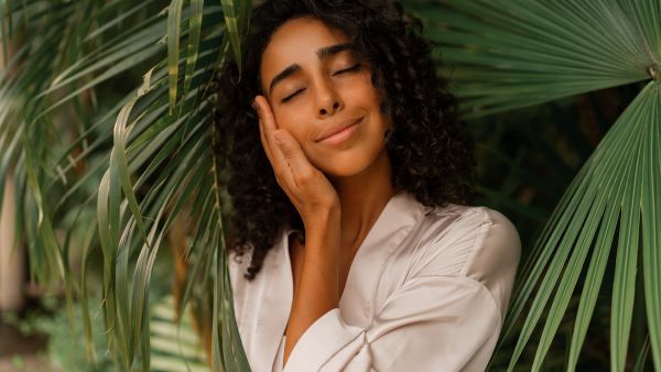 Kitchen Herbs That Are Blessing To Skin