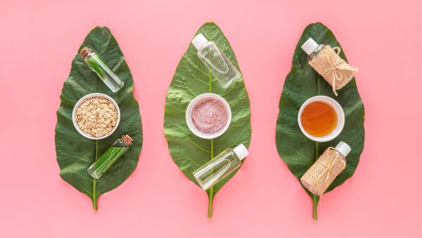 Kitchen Herbs That Are Blessing To Skin