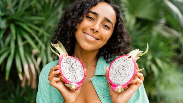 Eating Fruits On An Empty Stomach