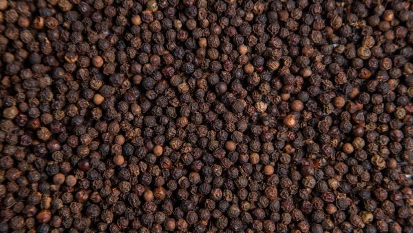 Monsoon Hair Loss: 5 Spices To Use