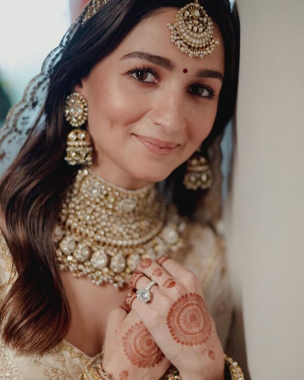 Alia Bhatt Inspired Jhumka Earrings