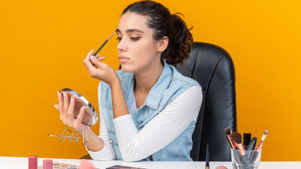 Tips for Long-Lasting Makeup in Indias Hot Climate