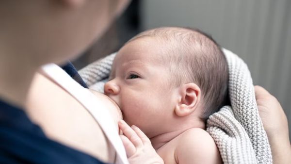 Tips For Breastfeeding In Public Tips For Breastfeeding In Public