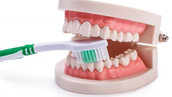 Expert Tips to Spot Your Gum Disease Early