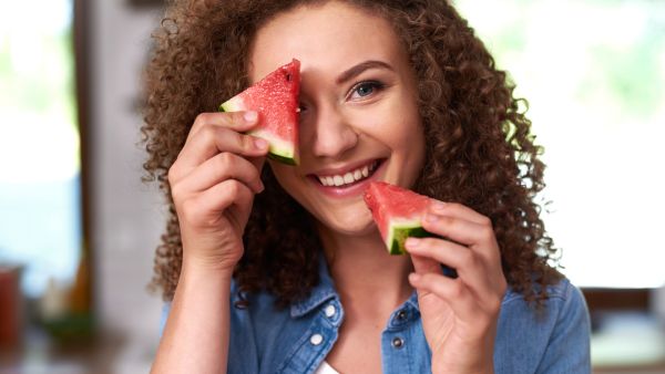 Eat Fruit 1–2 Hours Before Or After Meal