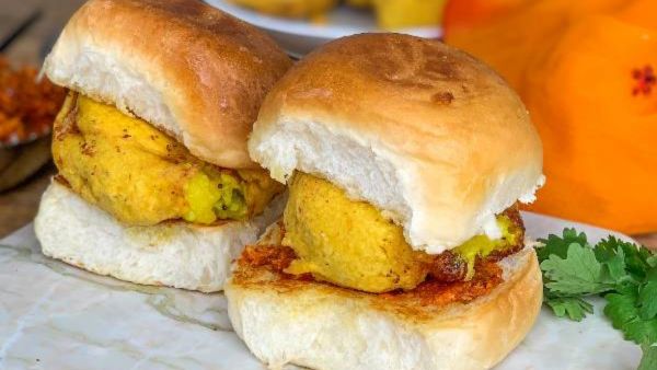 Evening Tea Snacks Can Cause Heartburn