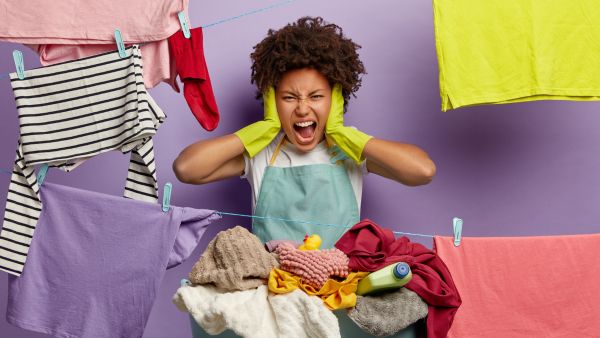 Dresses Get Colour Mixed