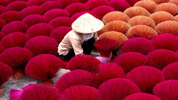 Understanding Incense Sticks Impact on Indoor Air