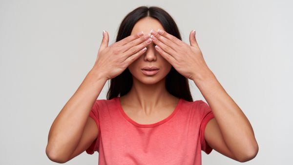 Under Eye Bags: A Quick Beauty Hack