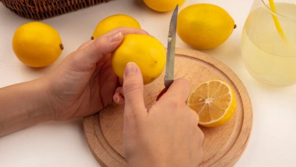 Brightest smile with Lemon Peels