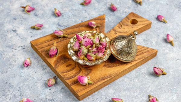How To Dry Rose Petals To Make Rose Tea