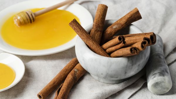 Weight Loss: Is Honey Better Than Sugar 