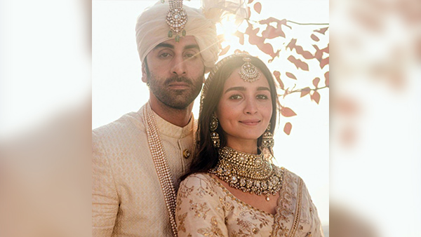 Alia Bhatts Infinity Sign Mangalsutra