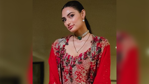 Athiya Shettys Black Beads Mangalsutra