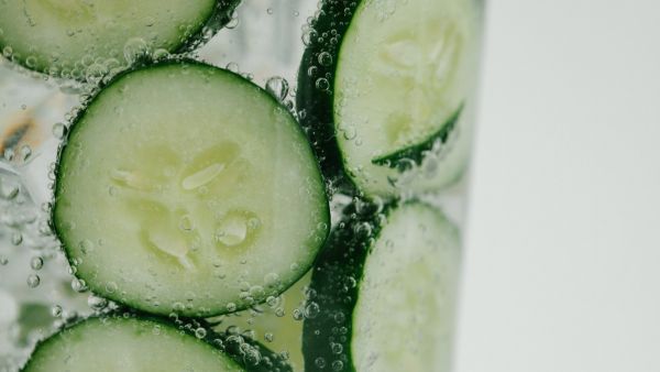 Ways To Use Cucumber Juice For Skincare