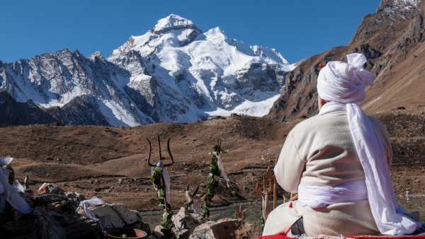  PM Modi Offers prayers At Parvati Kund