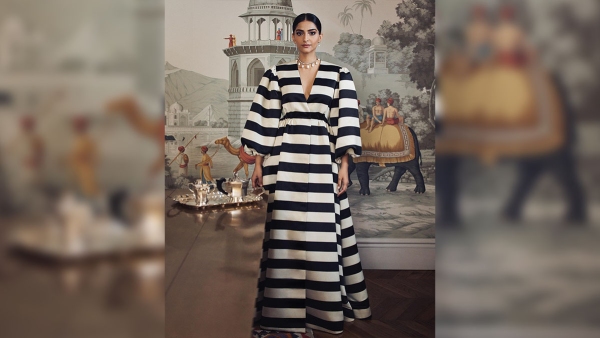 Sonam Kapoors 5 Outfits With Stylish Sleeves