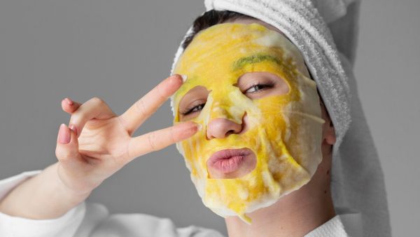 Turmeric And Rose Water For Pimples