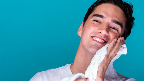 Wet Towel Face Wiping For Acne
