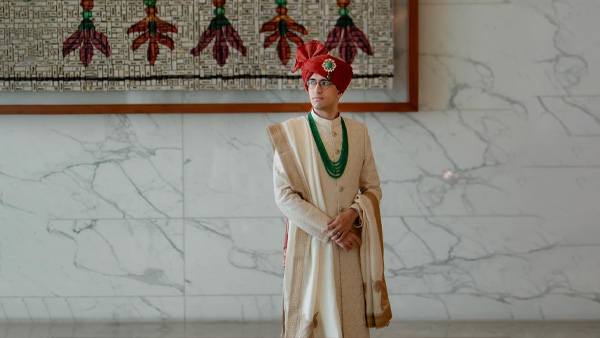 Billionaire Banker Uday Kotaks Son Jay Kotak Marries Ex-Miss India Aditi Arya, Couple Exudes Royal Elegance!