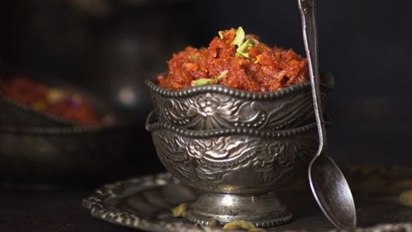 Shakira Loves These 2 Indian Sweets! 