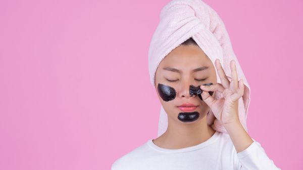 Bye-Bye Blackheads: 5 Home Remedies