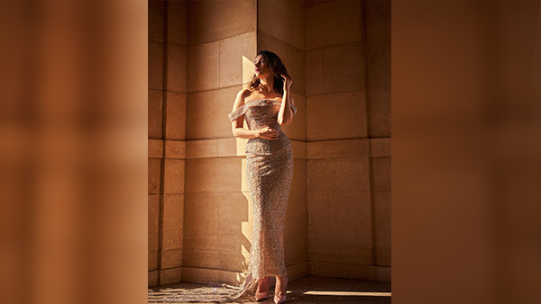 Alia Bhatts Dazzles In Dreamy Outfits At Red Sea Film Festival, Pics!