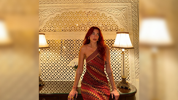 Dua Lipas India Visit: Pop Singer Holidays In Rajasthan With Friends, See Pics!