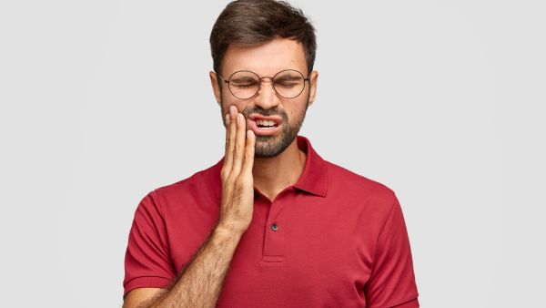 Causes Of Teeth Breaking