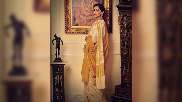 Celebrate Indian Republic Day With Style: 7 Fashion Tips To Shine Celebrate Indian Republic Day With Style: 7 Fashion Tips To Shine